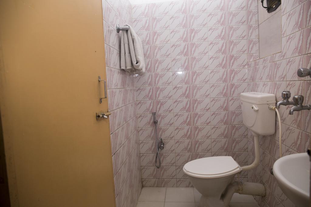 Oyo 1359 Hotel Best Inn Бхубанешвара Экстерьер фото