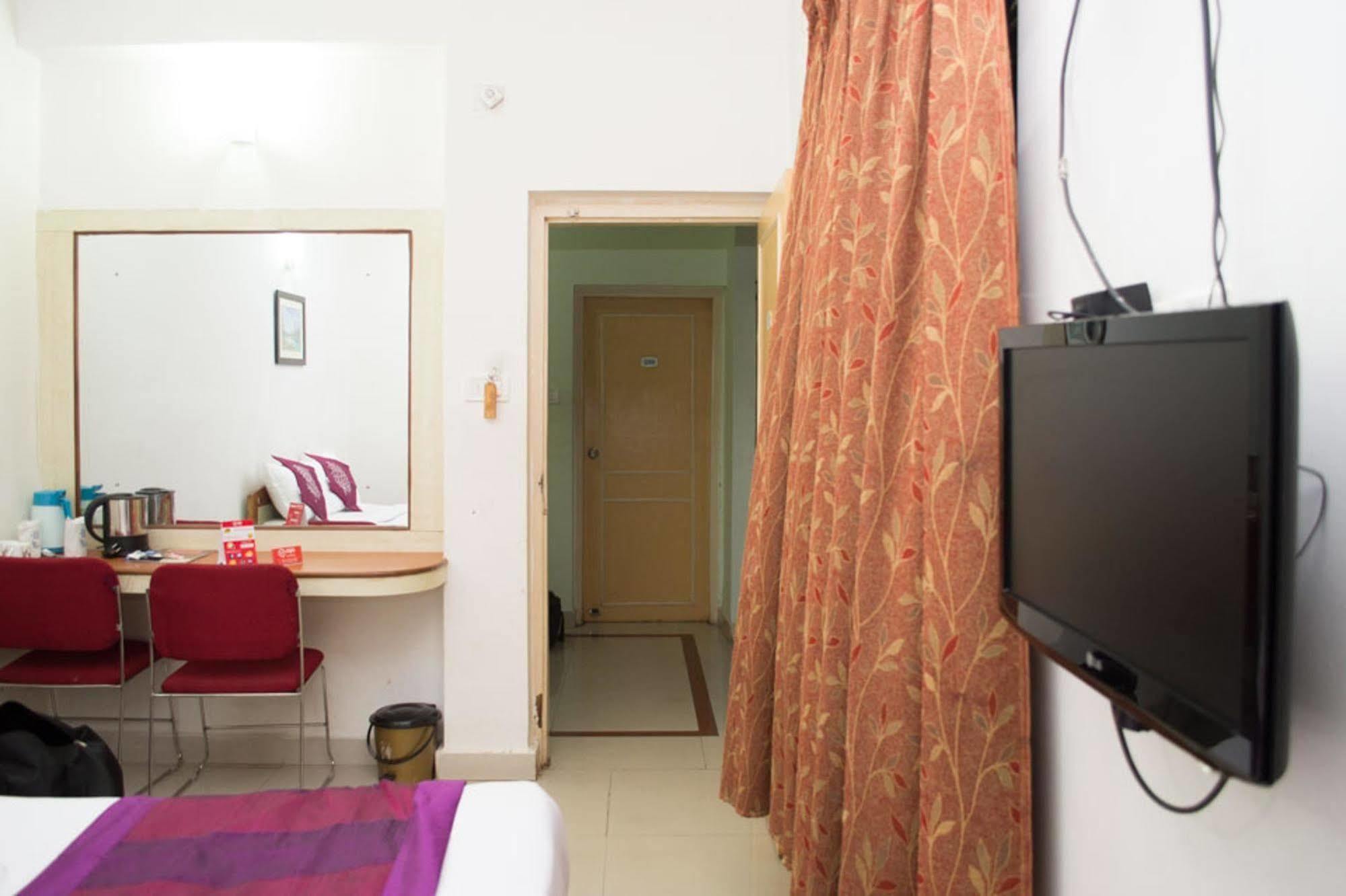 Oyo 1359 Hotel Best Inn Бхубанешвара Экстерьер фото