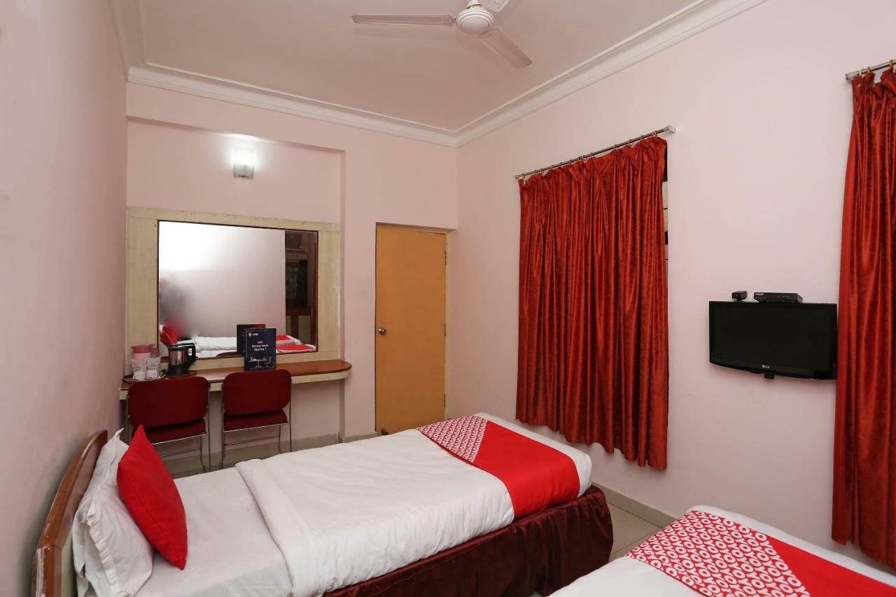 Oyo 1359 Hotel Best Inn Бхубанешвара Экстерьер фото