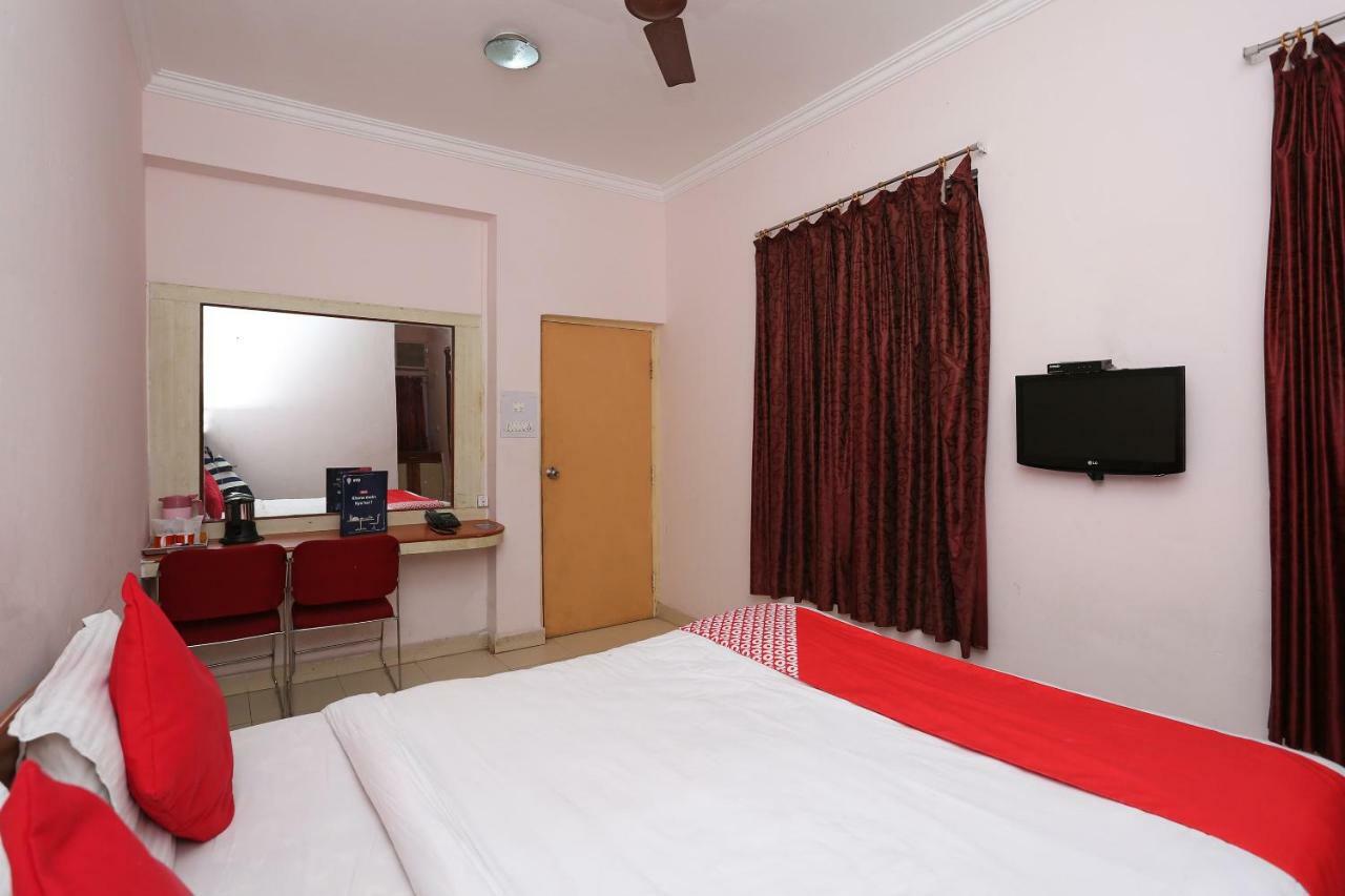 Oyo 1359 Hotel Best Inn Бхубанешвара Экстерьер фото