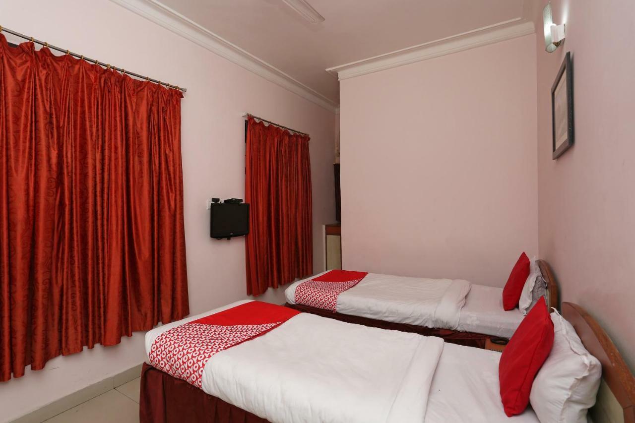Oyo 1359 Hotel Best Inn Бхубанешвара Экстерьер фото