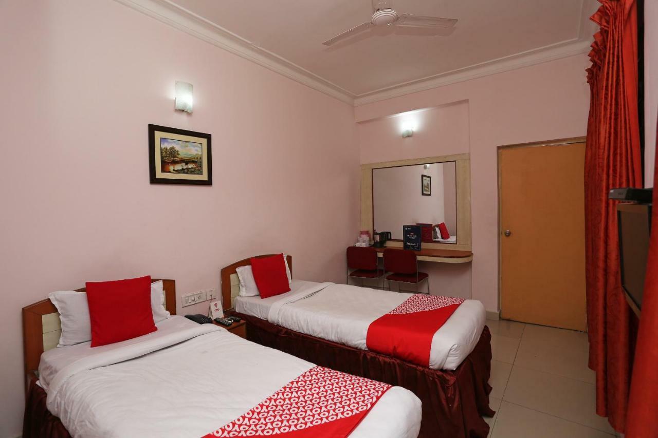 Oyo 1359 Hotel Best Inn Бхубанешвара Экстерьер фото